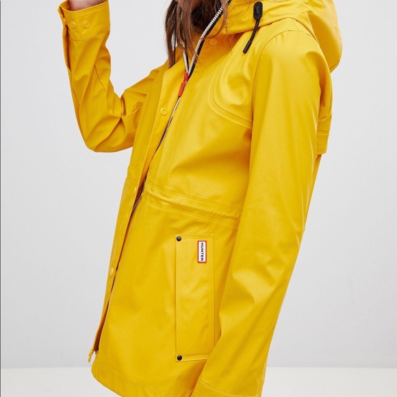 Hunter’s Lightweight Waterproof Jacket - Picture 4 of 4